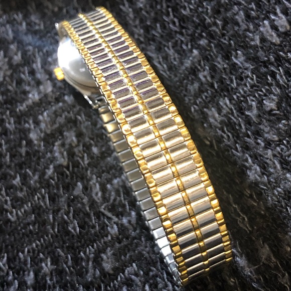 Vintage Tweety Bird Armitron Ladies Watch - Picture 4 of 4